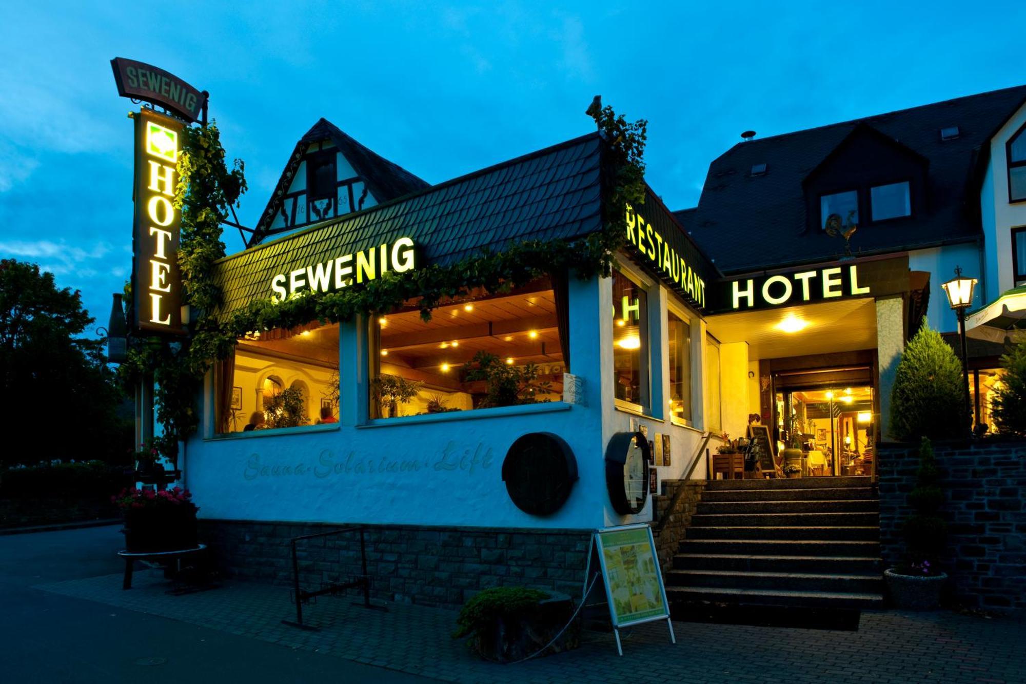 Hotel Sewenig Mueden Ngoại thất bức ảnh