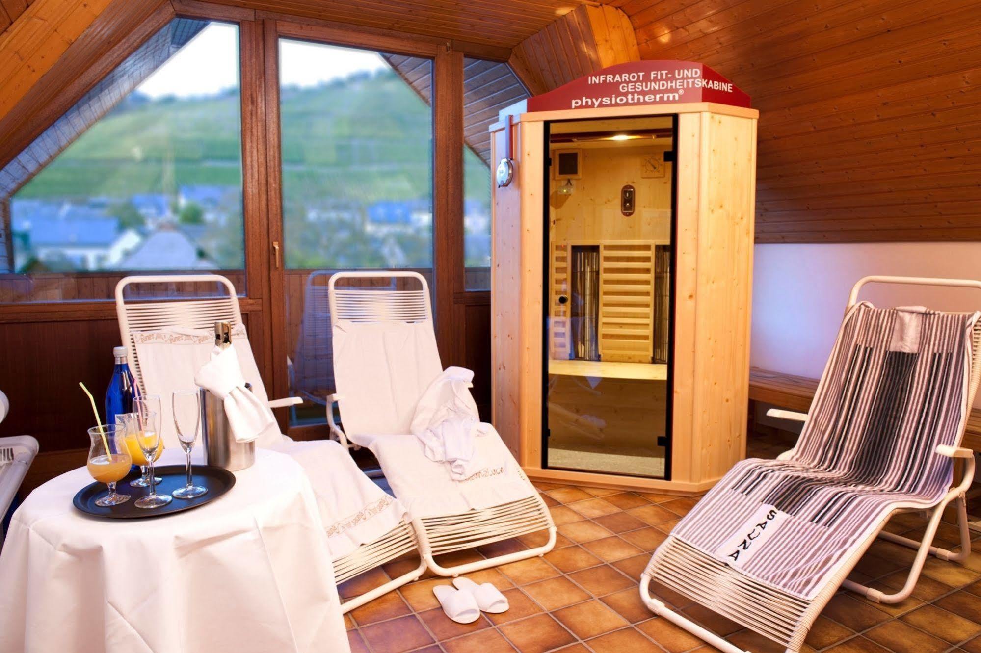 Hotel Sewenig Mueden Ngoại thất bức ảnh
